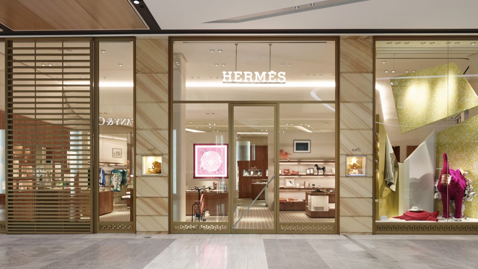 Hermes_Broadbeach_100716_151000_585x330 SMALL