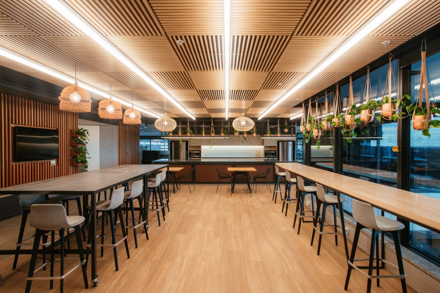 Mitch Lowe Photo - Deloitte, Brisbane Shoot #2-24 (2560 x 1440)