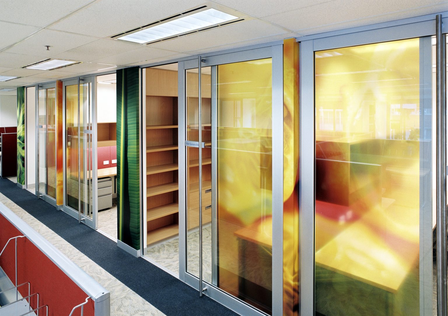 Detail Corridor Offices